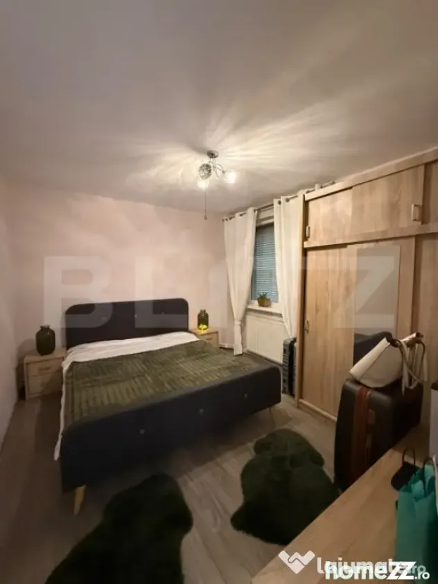 Apartament 3 camere, decomandat, zona Centrala