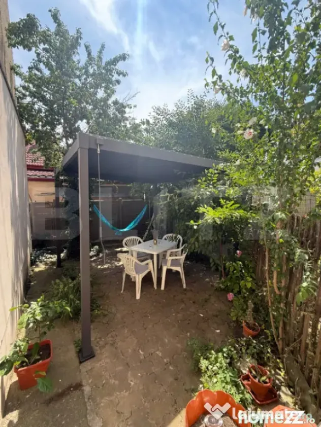 Apartament 3 camere, decomandat, zona Centrala