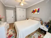 Apartament cochet cu 3 camere, gradina si 3 parcari in zona 