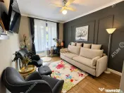 Apartament cochet cu 3 camere, gradina si 3 parcari in zona 