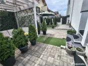 Apartament cochet cu 3 camere, gradina si 3 parcari in zona