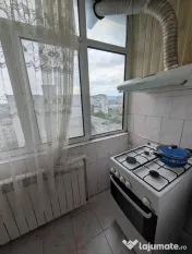 3 camere decomandate Școală Ion Luca