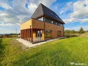 Casa de vacanta extravaganta,8 camere,5 bai,1000 mp teren, Belis, Jud. 