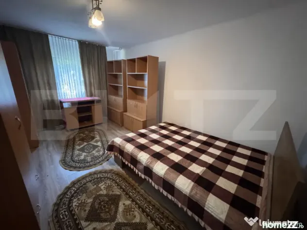 Garsoniera decomandata 35 mp, Bvd Dacia - Brazda lui Novac - Craiova (Dolj)