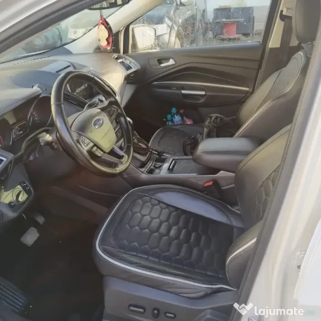 Vând schimb Ford Kuga Vignale