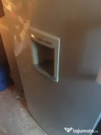 Frigider Beko cu dozator de apa