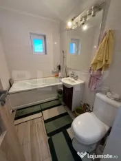 Apartament de 3 camere, 71 mp, zona Nicolina 1