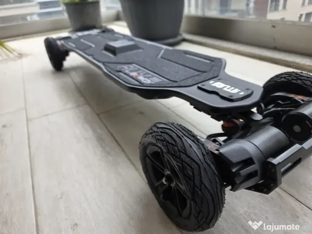 Skateboard electric Exway Atlas V2 Carbon 4WD 5040W Full Box