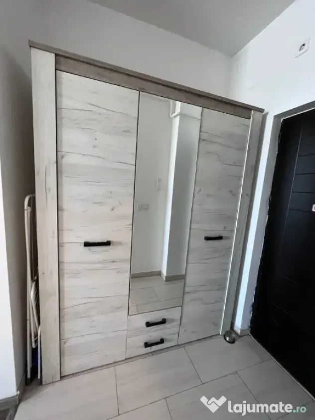 Apartament cu o cameră zona Tătărasi-2 băieti,etaj 3,bloc nou