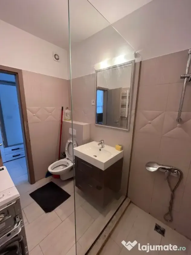 Apartament cu o cameră zona Tătărasi-2 băieti,etaj 3,bloc nou