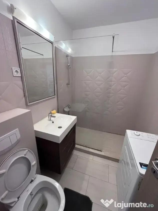 Apartament cu o cameră zona Tătărasi-2 băieti,etaj 3,bloc nou