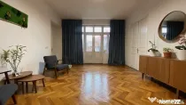 Apartament 7 camere - 4 bai - intrare separata - zona Cap...