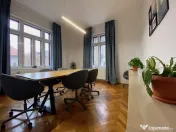 Apartament 7 camere - 4 bai - intrare separata - zona Cap...