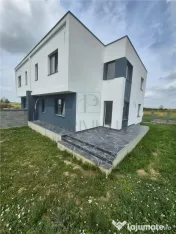 Duplex 3 dormitoare - 3 bai - bucatarie inchisa - Urseni