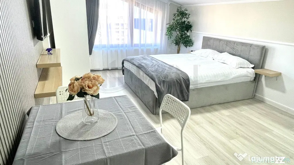 Apartament 8 camere Aviatiei decomandat