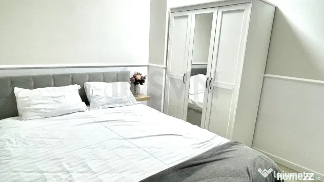 Apartament 8 camere Aviatiei decomandat