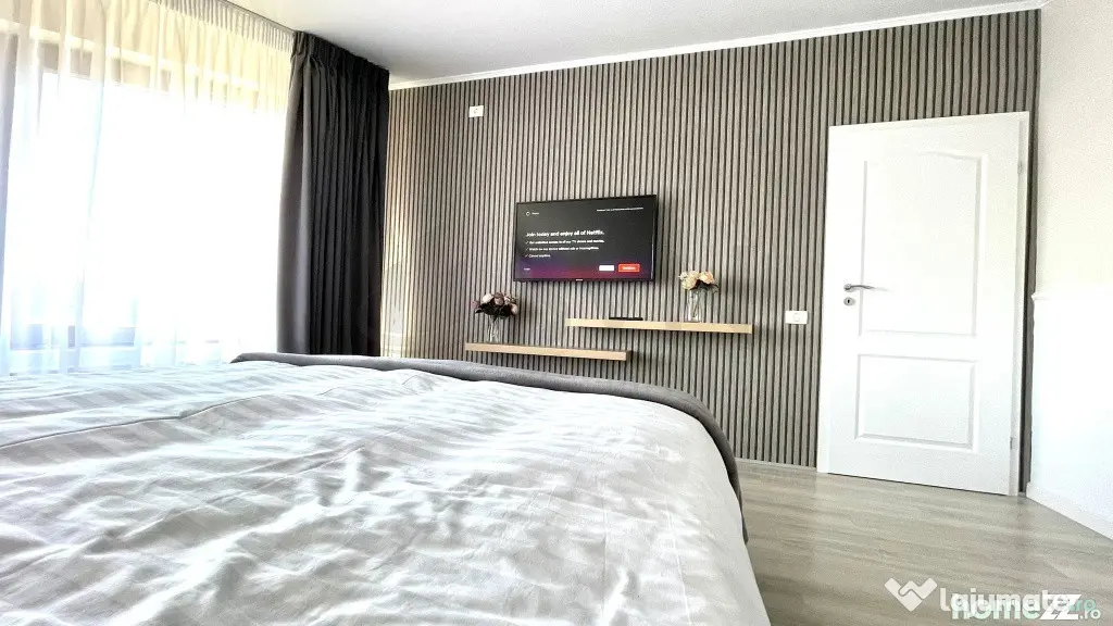 Apartament 8 camere Aviatiei decomandat