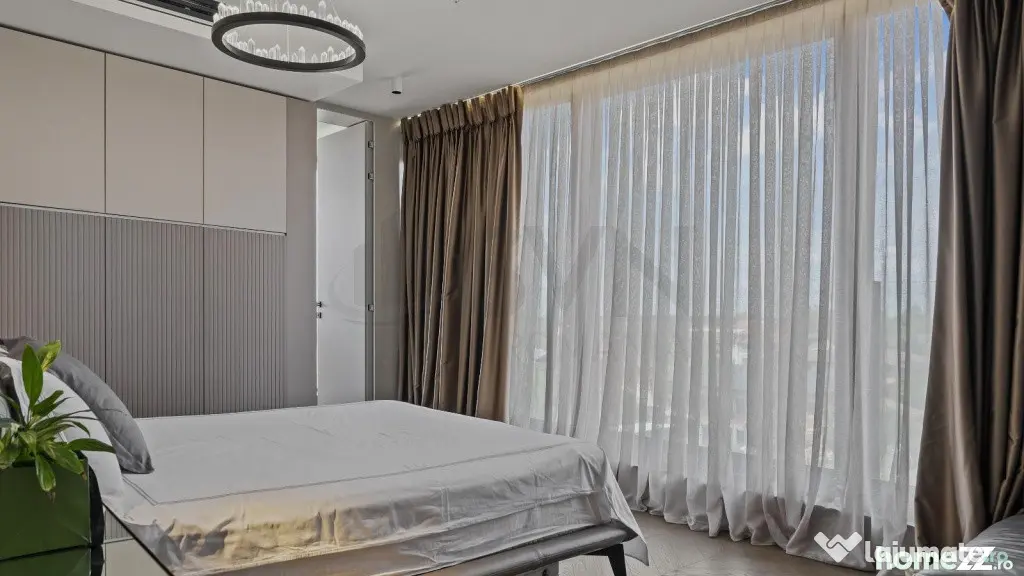 Penthouse 5 camere lux cu 3 parcari Pipera