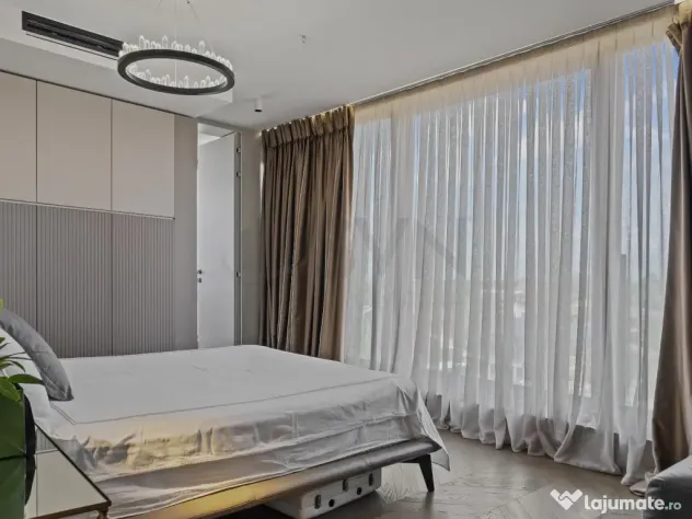 Penthouse 5 camere lux cu 3 parcari Pipera