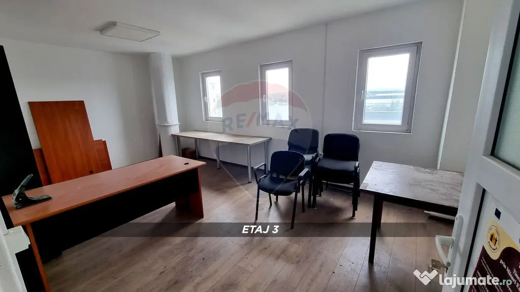 Clădire mixtă de vânzare, 1.055 MC, teren 350 mp str. ...