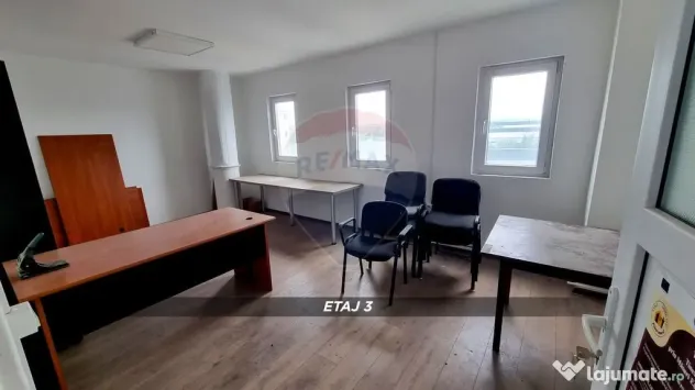 Clădire mixtă de vânzare, 1.055 MC, teren 350 mp str. ...
