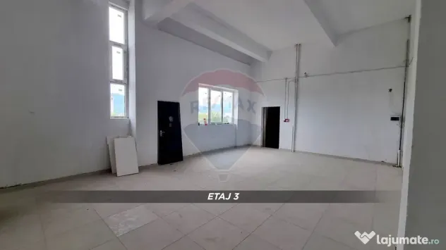 Clădire mixtă de vânzare, 1.055 MC, teren 350 mp str. ...