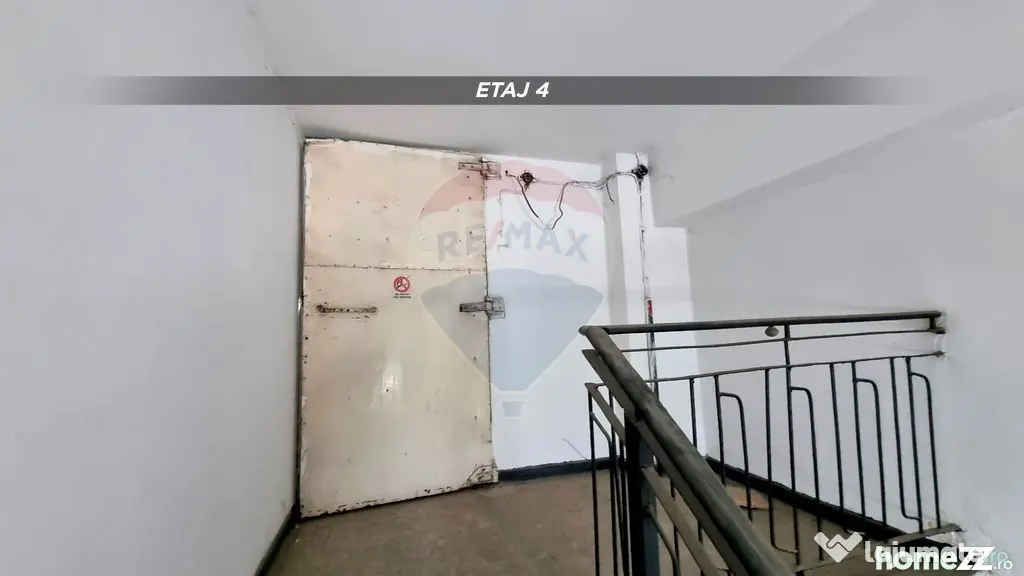 Clădire mixtă de vânzare, 1.055 MC, teren 350 mp str. ...