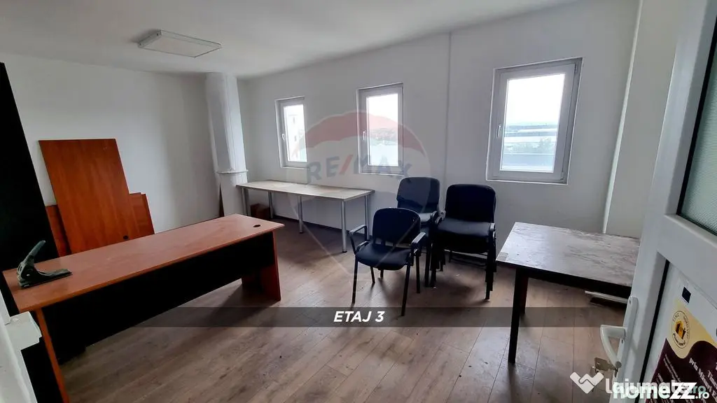 Clădire mixtă de vânzare, 1.055 MC, teren 350 mp str. ...