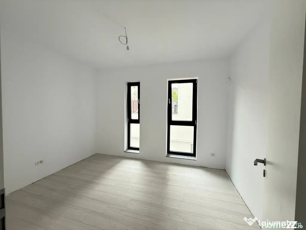 Apartament luxos cu 3 camere și 2 locuri de parcare