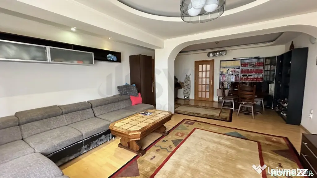 Vila 7 camere 250 mp utili Vatra Luminoasa