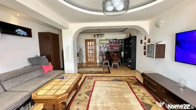 Vila 7 camere 250 mp utili Vatra Luminoasa