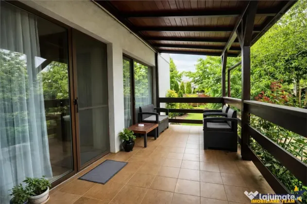 Vila spatioasa in Sancraiu, 2 intrari, foisor, parcare, 5 mi