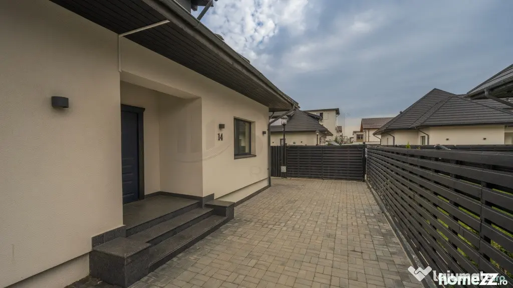 Vila individuala in Tunari l Curte