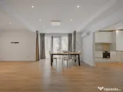 Vila individuala in Tunari l Curte 