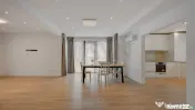 Vila individuala in Tunari l Curte 