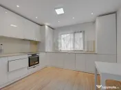 Vila individuala in Tunari l Curte 