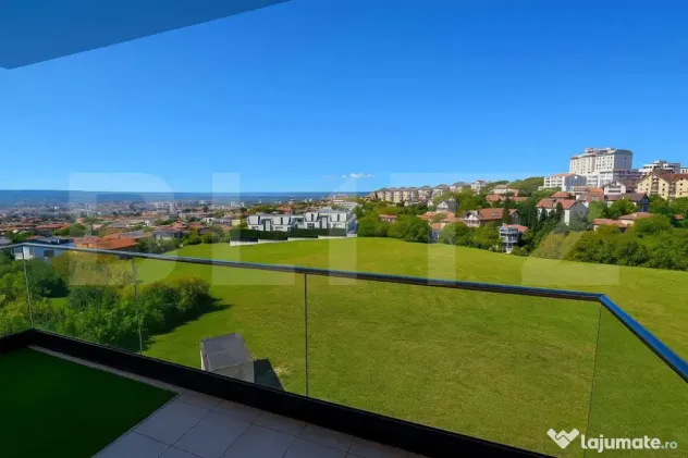 Apartament 3 camere, lux, parcare, zona Andrei Muresanu