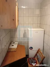Garsoniera 24 mp - zona în Uzina 2