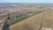 Teren extravilan cu potențial ridicat | Rezidential/Indu... 