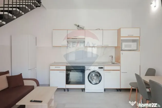 Apartament cu 3 camere de vânzare în zona Ultracentral