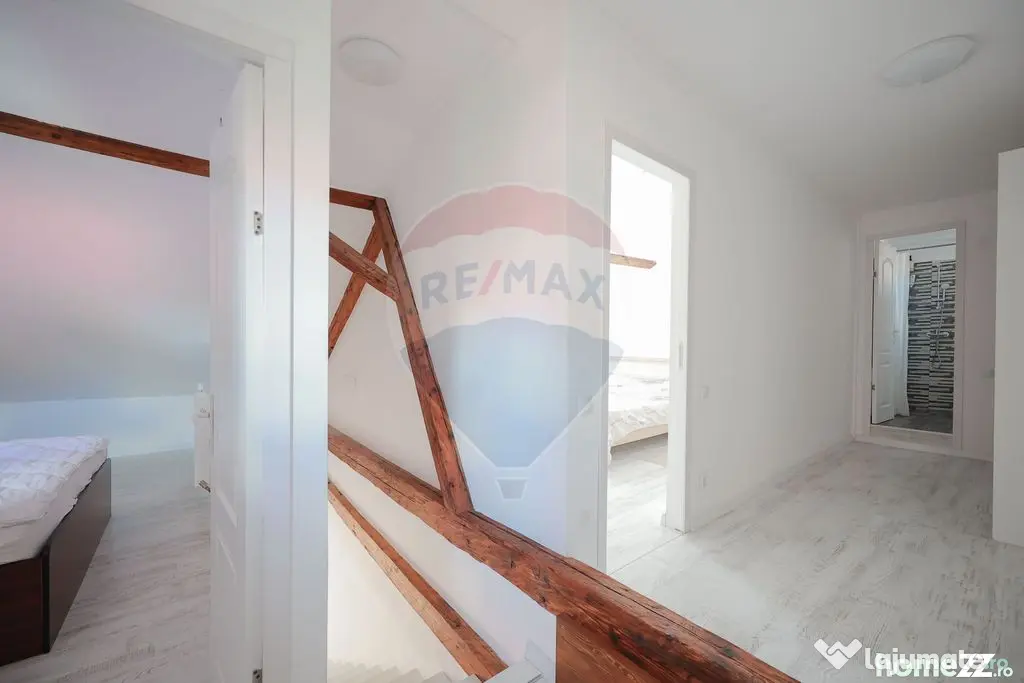 Apartament cu 3 camere de vânzare în zona Ultracentral