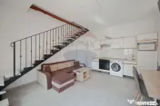 Apartament cu 3 camere de vânzare în zona Ultracentral
