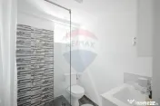 Apartament cu 3 camere de vânzare în zona Ultracentral