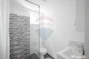 Apartament cu 3 camere de vânzare în zona Ultracentral 