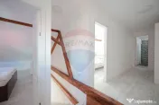 Apartament cu 3 camere de vânzare în zona Ultracentral 