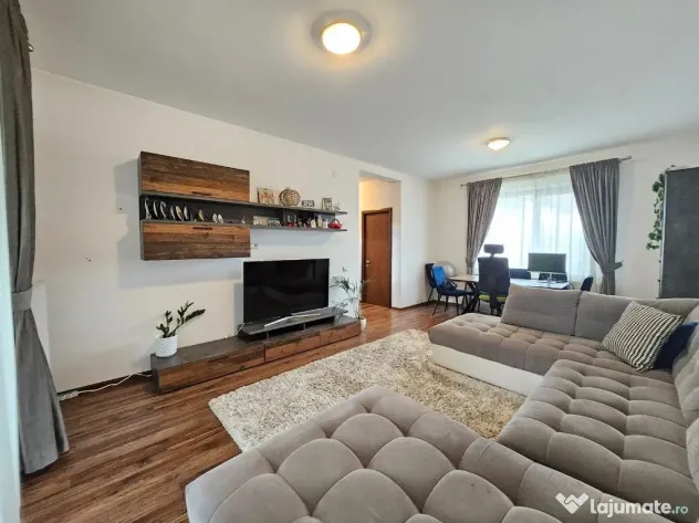 Parte din triplex, Zavoi, mobilata si utilata, 178000 EURO