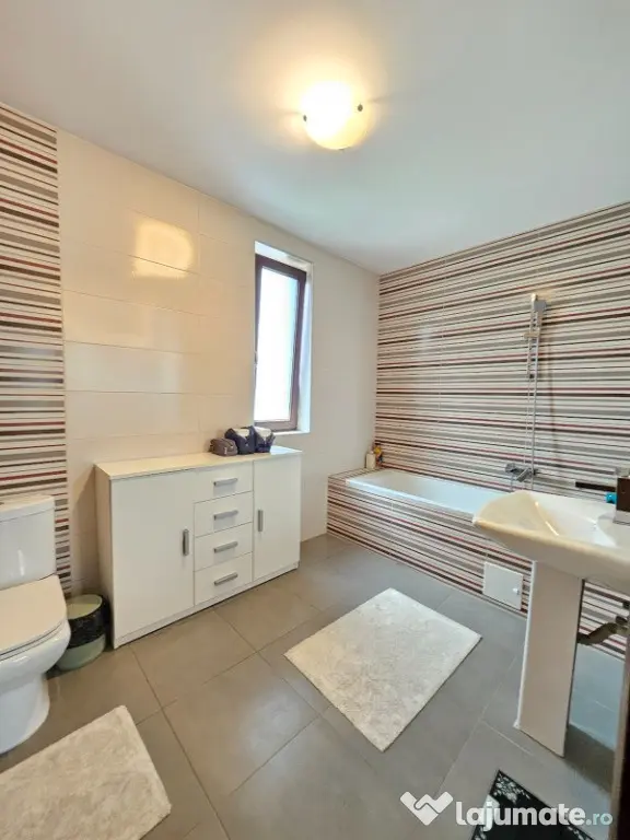 Parte din triplex, Zavoi, mobilata si utilata, 178000 EURO