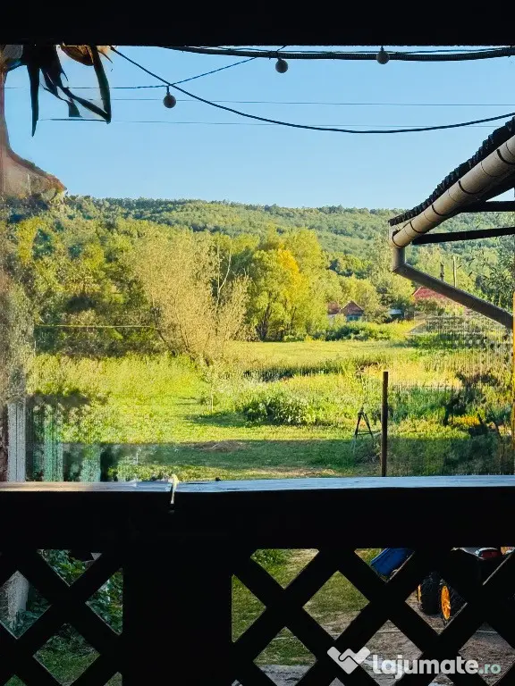 Casa de vanzare la 10 Km de Zalau, complet utilată.
