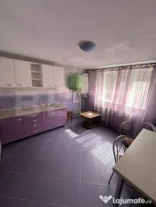 Casa pe 3 nivele si 13 arii teren 