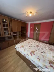Casa pe 3 nivele si 13 arii teren 